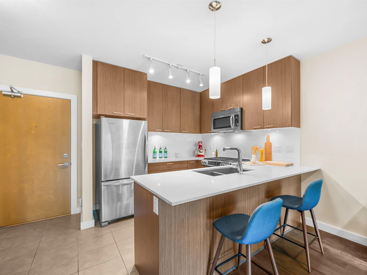 215-1330 Marine Drive, North Vancouver, BC, V7P 1T4 - 12