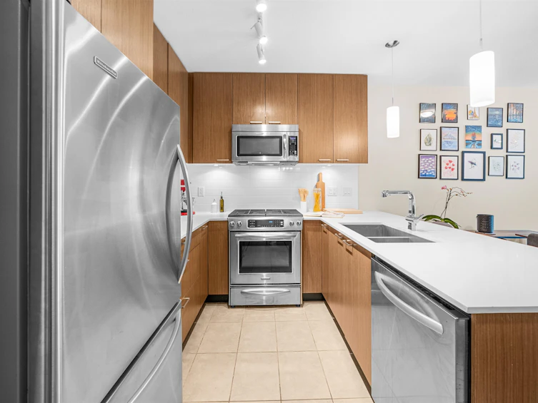 215-1330 Marine Drive, North Vancouver, BC, V7P 1T4 - 13