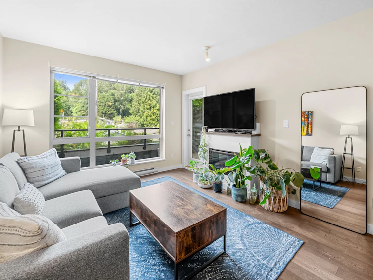215-1330 Marine Drive, North Vancouver, BC, V7P 1T4 - 4