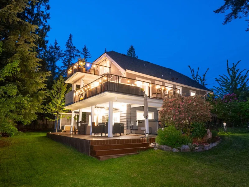 66 Maple Court, Port Moody BC V3H 4Y5