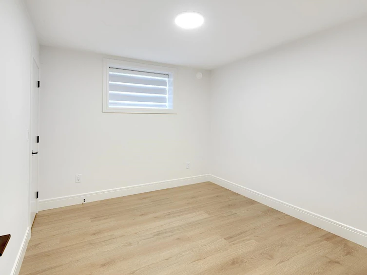 7815 18th Avenue, Burnaby, BC, V3N 1J5 - 30