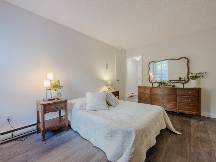 #213-215 Mowat Street, New Westminster, BC, V3M 4P1 - 24