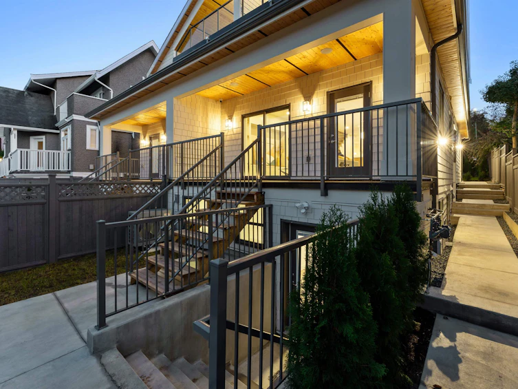 1761 W 16th Avenue, Vancouver, BC, V6J 2L9 - 36