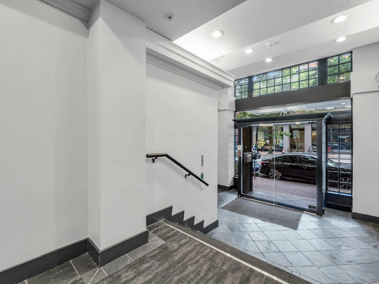 301-233 Abbott Street, Vancouver, BC, V6B 2K7 - 5