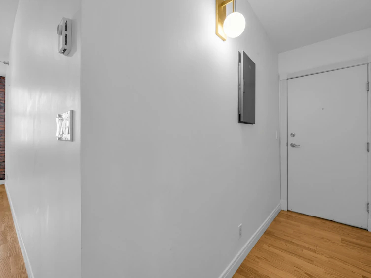 301-233 Abbott Street, Vancouver, BC, V6B 2K7 - 6