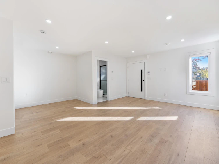 2-4170 Hurst Street, Burnaby, BC, V5J 3R4 - 4