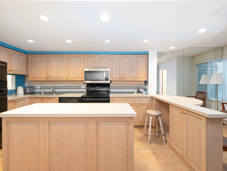 4083 Parkway Drive, Vancouver, BC, V6L 3C9 - 7