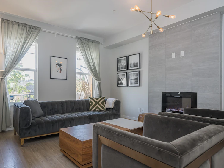 20247 82b Avenue, Langley, BC, V2Y 0Y9