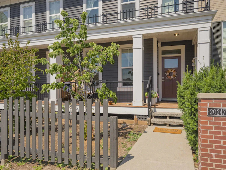 20247 82b Avenue, Langley, BC, V2Y 0Y9 - 4