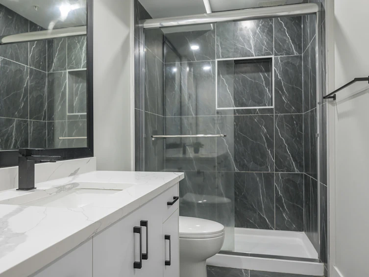 20247 82b Avenue, Langley, BC, V2Y 0Y9 - 28