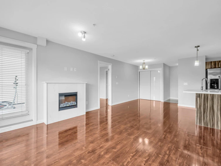 301-22318 Lougheed Highway, Maple Ridge, BC, V2X 2T4 - 23