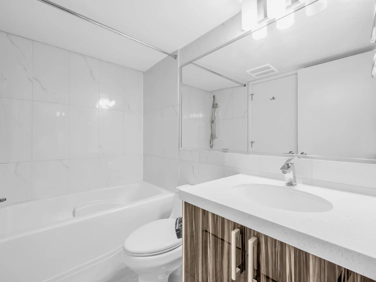 301-22318 Lougheed Highway, Maple Ridge, BC, V2X 2T4 - 14