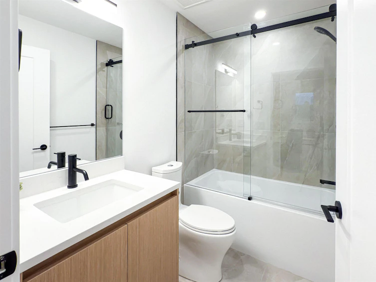 6815 Oak Street, Vancouver, BC, V6P 1H5 - 9