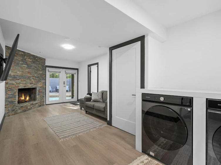 1430 Draycott Road, North Vancouver, BC, V7J 1W2 - 16