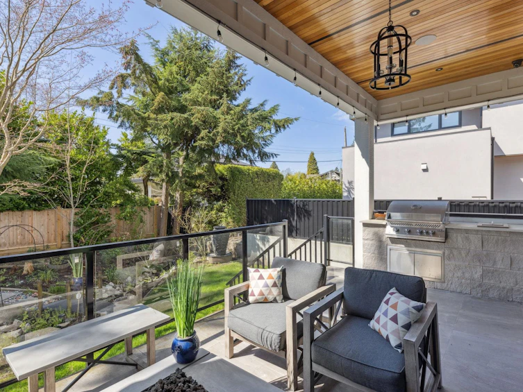 939 Forest Hills Drive, North Vancouver, BC, V7R 1M9 - 18