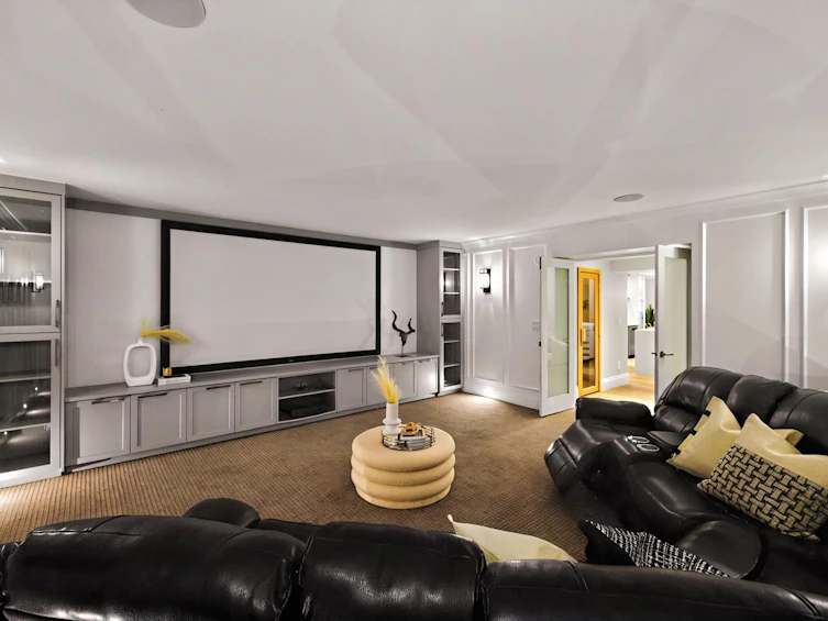 939 Forest Hills Drive, North Vancouver, BC, V7R 1M9 - 34