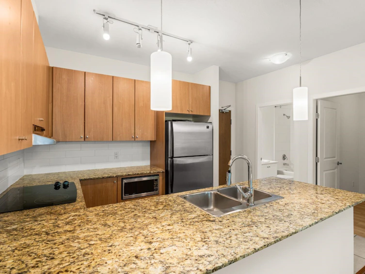 218-15322 101 Avenue, Surrey, BC, V3R 4G9 - 3