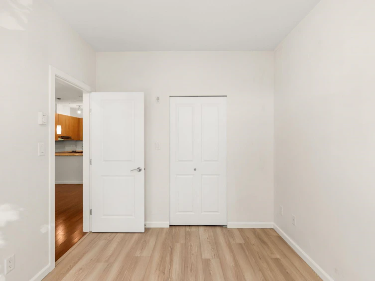 218-15322 101 Avenue, Surrey, BC, V3R 4G9 - 23
