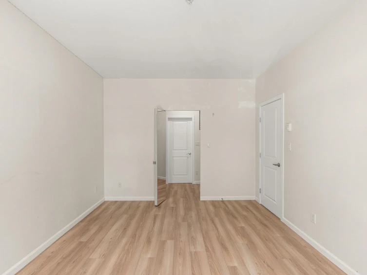 218-15322 101 Avenue, Surrey, BC, V3R 4G9 - 18
