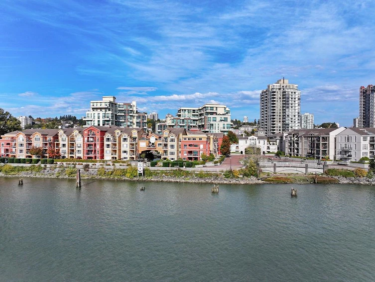 111-6 Renaissance Square, New Westminster, BC, V3M 6N8 - 8