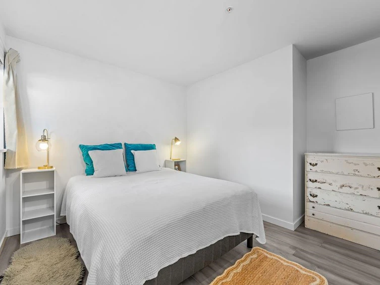 111-6 Renaissance Square, New Westminster, BC, V3M 6N8 - 14