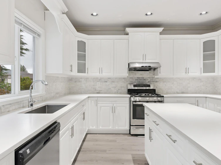 15939 91a Avenue, Surrey, BC, V4N 2X4 - 15