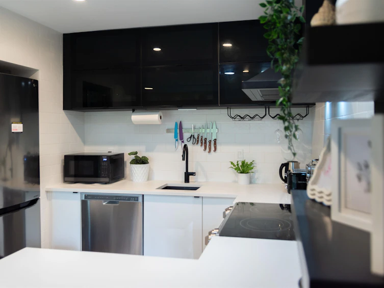402-1718 Nelson Street, Vancouver, BC, V6G 1M8 - 13