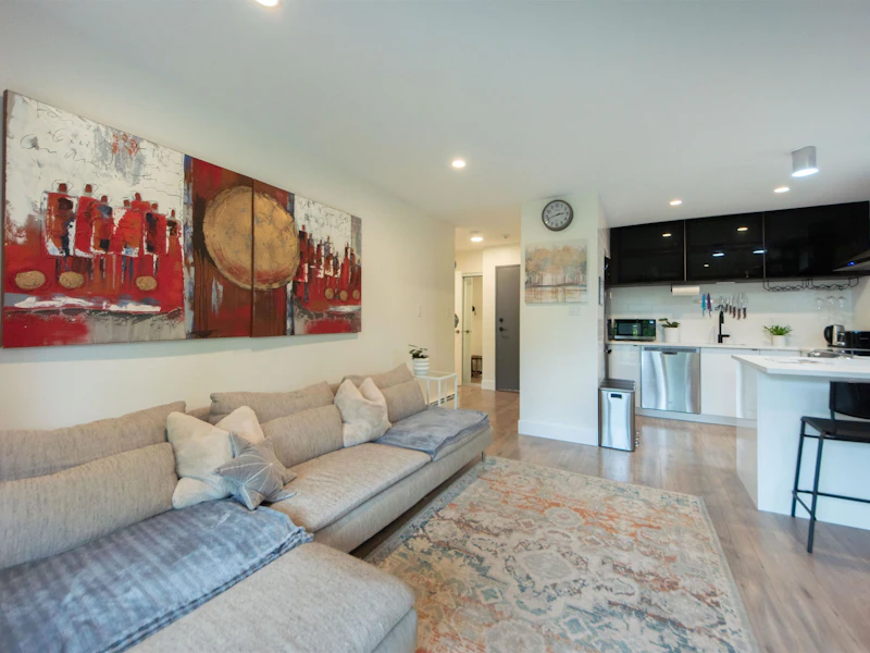 402 - 1718 Nelson Street, Vancouver BC V6G 1M8