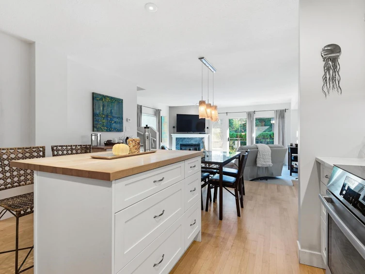 3920 Indian River Drive, North Vancouver, BC, V7G 2G8 - 5