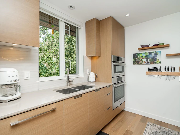 102-1205 Harold Road, North Vancouver, BC, V7K 1G5 - 8