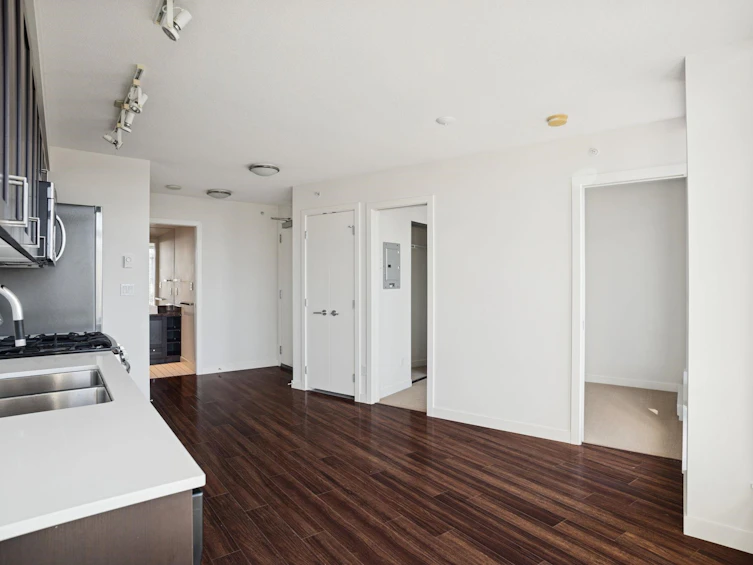 1010-4815 Eldorado Mews, Vancouver, BC, V5R 0B2 - 5