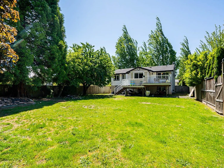 17223 61b Avenue, Surrey, BC, V3S 5M7 - 21