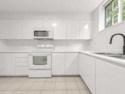 307-3061 E Kent Avenue North - 5