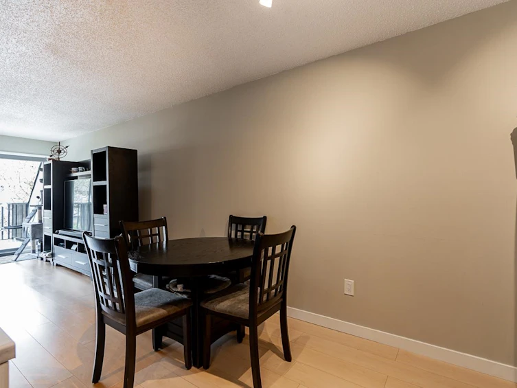 402-1945 Woodway Place, Burnaby, BC, V5B 4S4 - 13