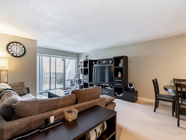 402-1945 Woodway Place, Burnaby, BC, V5B 4S4 - 16