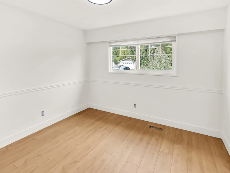2177 Guilford Drive, Abbotsford, BC, V2S 4Z3 - 9