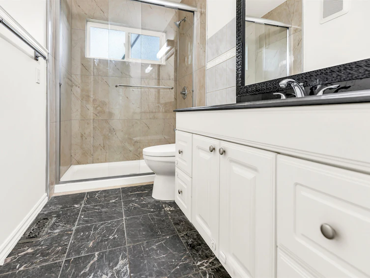 2177 Guilford Drive, Abbotsford, BC, V2S 4Z3 - 16