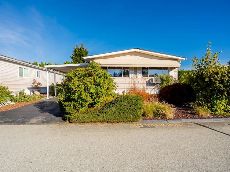 24-15875 20 Avenue, Surrey, BC, V4A 2B1