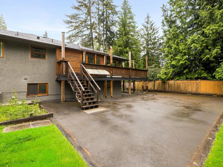 1561 Merlynn Crescent, North Vancouver, BC, V7J 2X9 - 29
