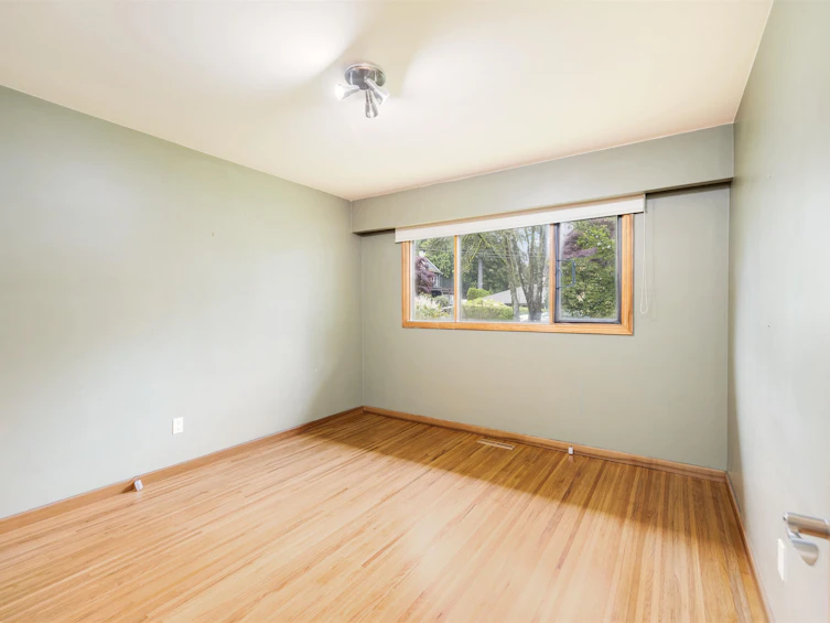 1561 Merlynn Crescent, North Vancouver, BC, V7J 2X9 - 14