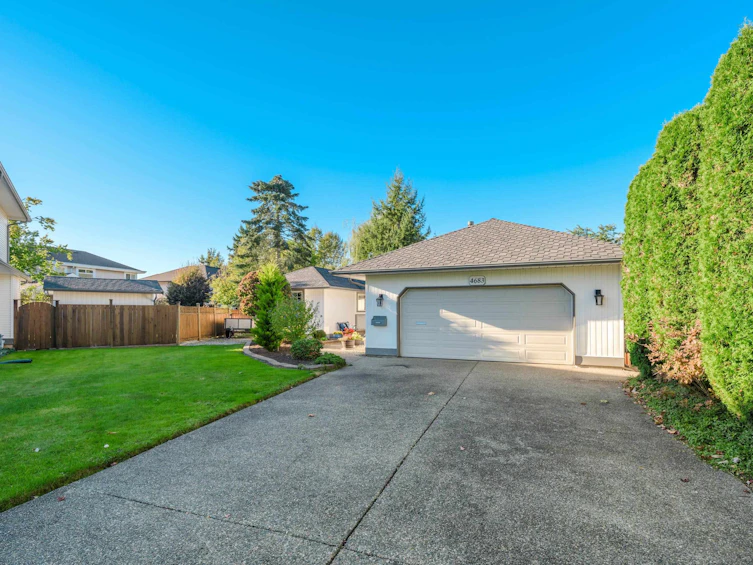 4683 218a Street, Langley, BC, V3A 8H8 - 4
