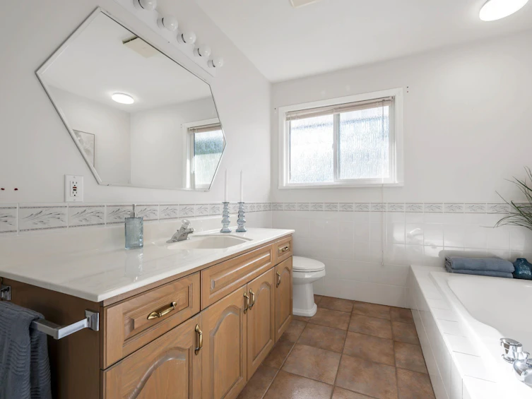 4683 218a Street, Langley, BC, V3A 8H8 - 24