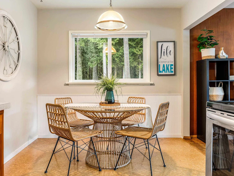 404 Birch Street, Cultus Lake, BC, V2R 4Z3 - 15
