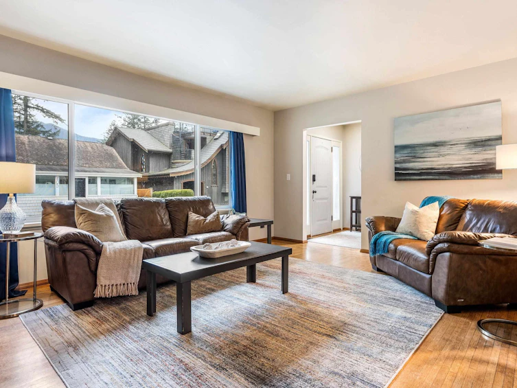 404 Birch Street, Cultus Lake, BC, V2R 4Z3 - 10