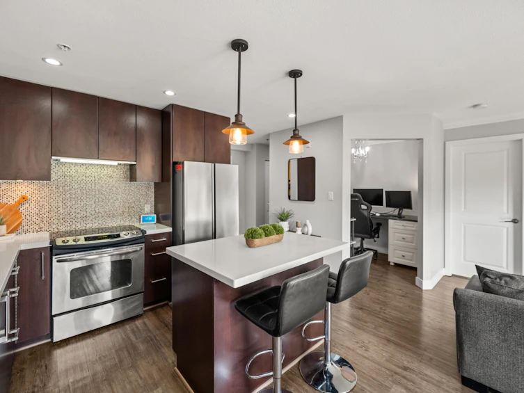 209-15735 Croydon Drive, Surrey, BC, V3S 2L5 - 14