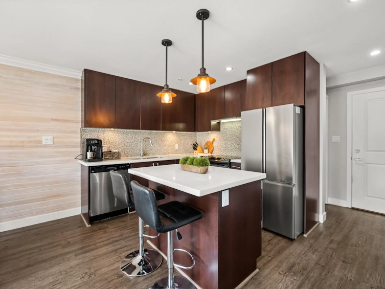209-15735 Croydon Drive, Surrey, BC, V3S 2L5 - 12