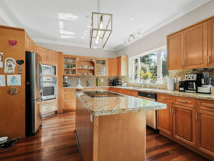 18152 58 Avenue, Surrey, BC, V3S 1M1 - 9