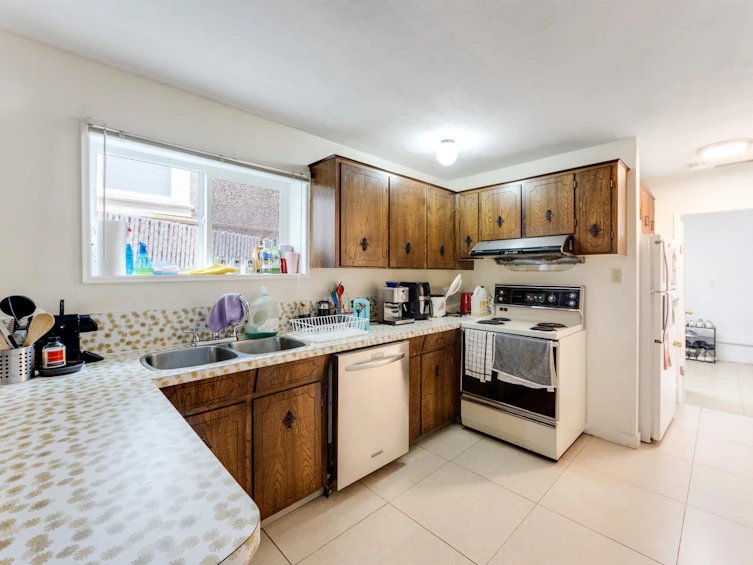 10 N Stratford Avenue, Burnaby, BC, V5B 1K9 - 21