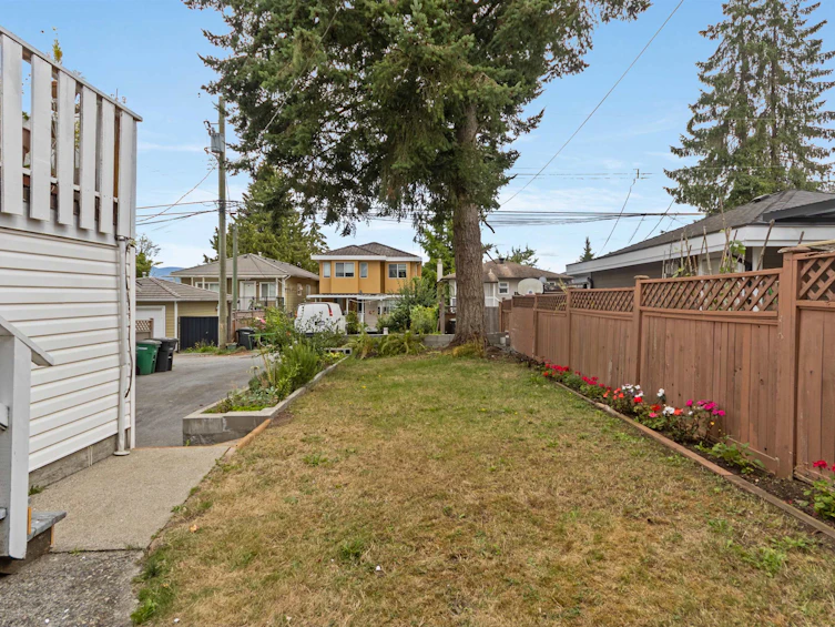 10 N Stratford Avenue, Burnaby, BC, V5B 1K9 - 29
