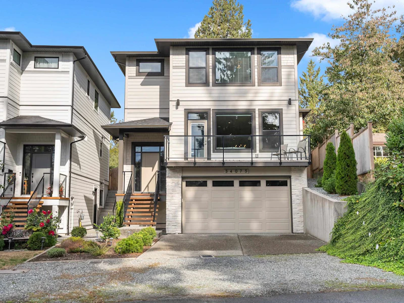 34075 Woodbine Street, Abbotsford BC